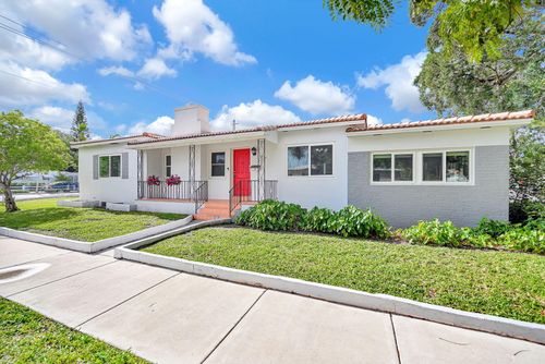 2200 Sw 23rd Ter, Miami, FL, 33145-3606 | Card Image