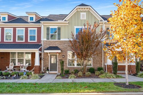 5048 Birchcroft Ln, Franklin, TN, 37064-1920 | Card Image