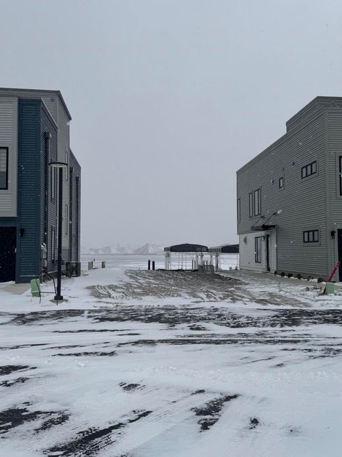 8-258 Viridian Shores Dr, Muskegon, MI, 49440-1028 | Card Image