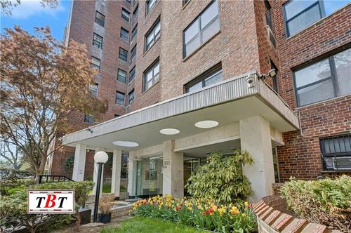 apt-10g-303 Beverley Rd, Brooklyn, NY, 11218-3143 | Card Image