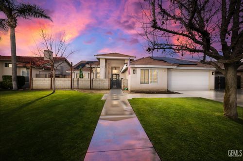 14004 Calle Rosales, Bakersfield, CA, 93314-4224 | Card Image