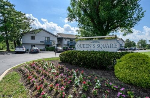 20 Delar Pkwy, Franklin Park, NJ, 08823-1309 | Card Image