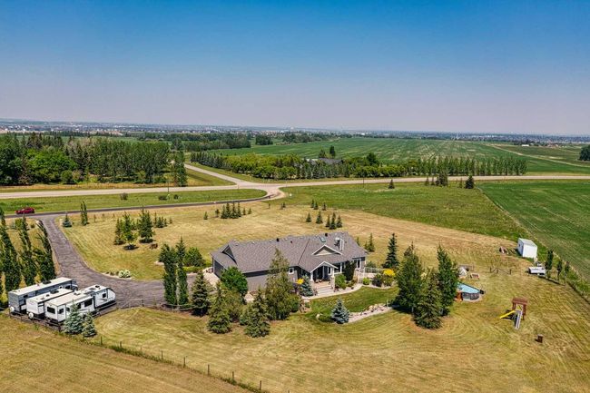 226018 30 Street W, House other with 2 bedrooms, 3 bathrooms and 8 parking in Rural Foothills County AB | Image 50