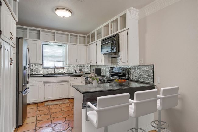 2309 Honeysuckle Ave, House other with 3 bedrooms, 2 bathrooms and null parking in Fort Worth TX | Image 13