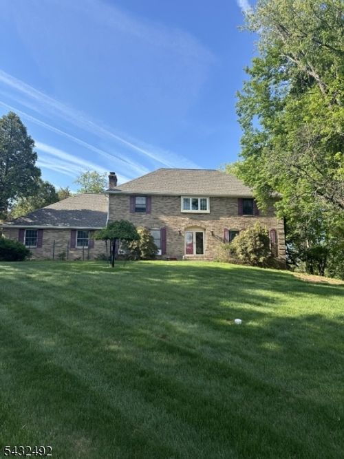 7 Bedford Ct, Annandale, NJ, 08801-3341 | Card Image