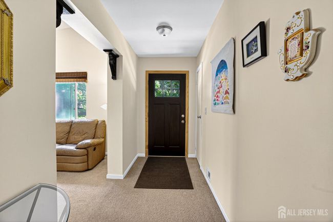29 Whittney Ct, Townhouse with 2 bedrooms, 2 bathrooms and null parking in East Brunswick NJ | Image 4