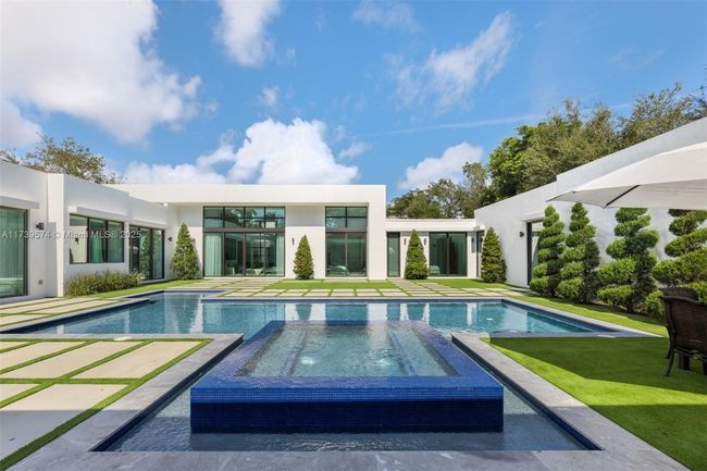 6830 Sw 104 Th St, House other with 7 bedrooms, 8 bathrooms and null parking in Pinecrest FL | Image 42