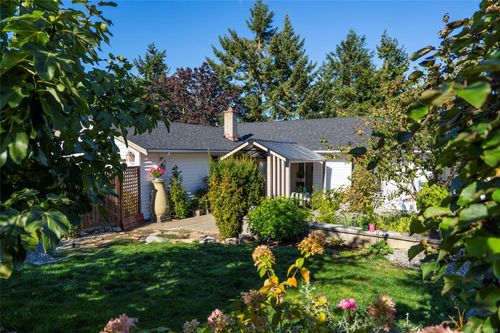 130 Heritage Dr, Nanaimo, BC, V9V1H8 | Card Image