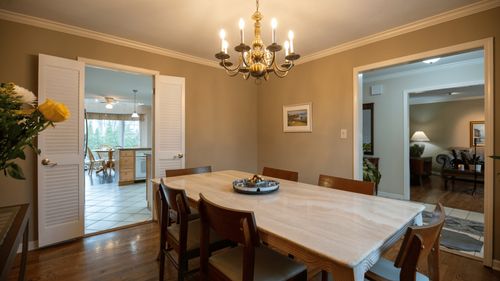 1346 Wessling Dr, Northbrook, IL, 60062-4229 | Card Image