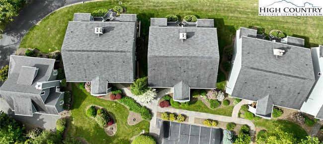304 - 150 Prudden Ln, Condo with 2 bedrooms, 2 bathrooms and null parking in Blowing Rock NC | Image 27