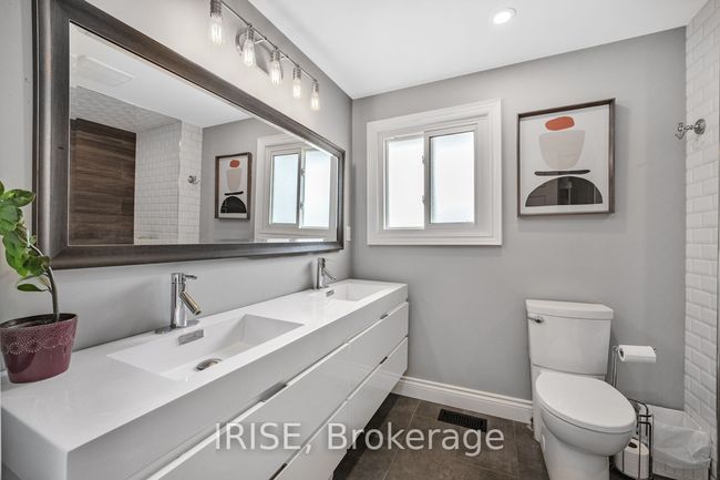 109 Thomas St, House other with 4 bedrooms, 3 bathrooms and 4 parking in Cambridge ON | Image 21