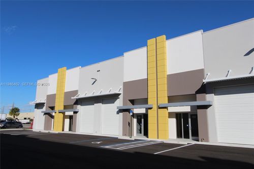 unit-152-10889 Nw 17th St, Sweetwater, FL, 33172-2050 | Card Image