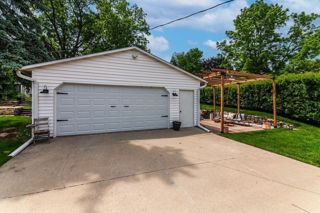 231 Glenview Ave, House other with 3 bedrooms, 2 bathrooms and null parking in Wauwatosa WI | Image 37