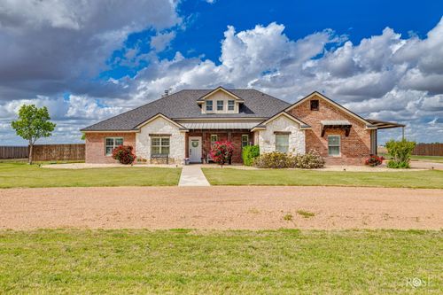 8146 Mccormick Dr, San Angelo, TX, 76905-5606 | Card Image