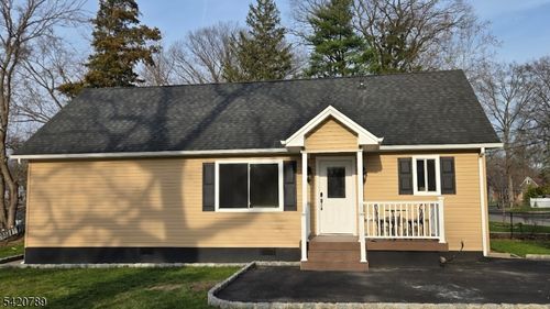 54 Riverview Cir, Little Falls, NJ, 07424-1250 | Card Image