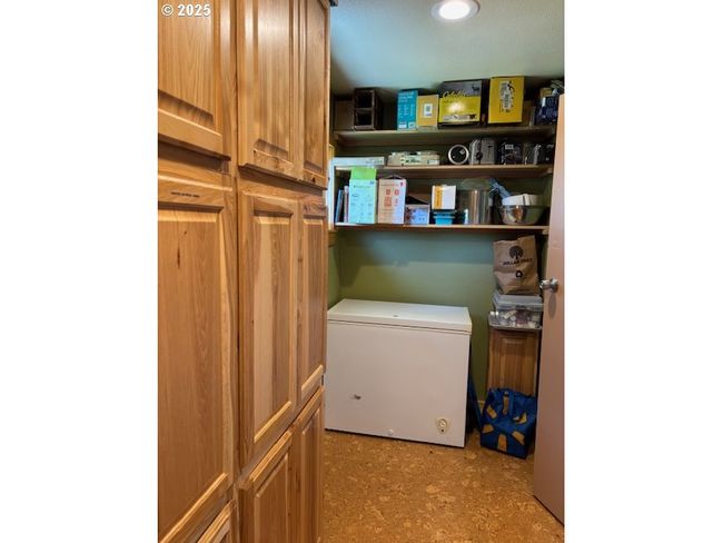Pantry | Image 21