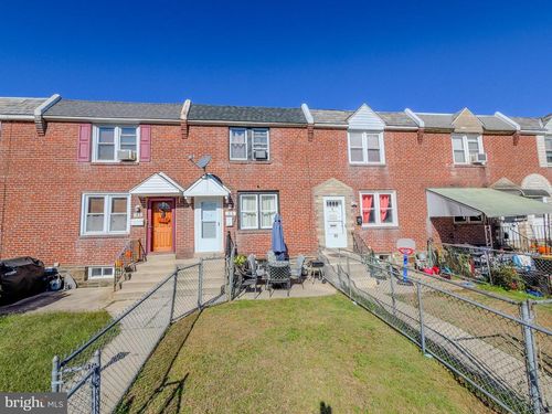 33 Mermont Cir, DARBY, PA, 19023-1323 | Card Image