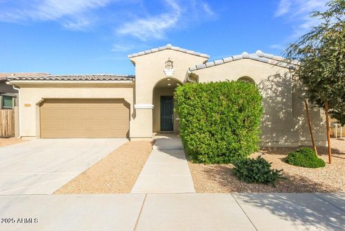 22488 E Munoz St, Queen Creek, AZ, 85142-9153 | Card Image