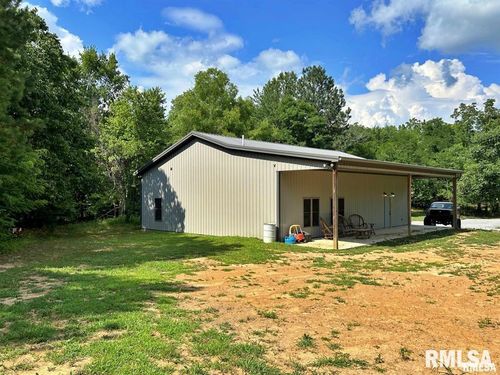 40 Presley Loop, Golconda, IL, 62938-4262 | Card Image