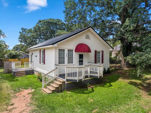 8149 Hill St, Boiling Springs, SC, 29316-6110 | Card Image