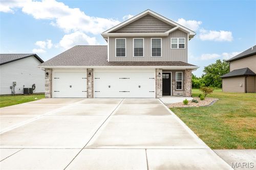 3605 Justine Dr, Pontoon Beach, IL, 62040-6622 | Card Image