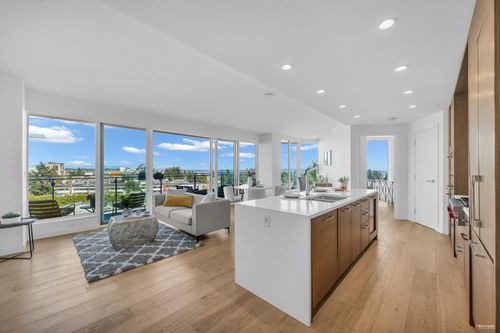 703-1439 George St, White Rock, BC, V4B0B9 | Card Image