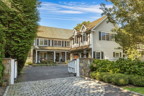 93 Mansfield Ave, Darien, CT, 06820-3517 | Card Image