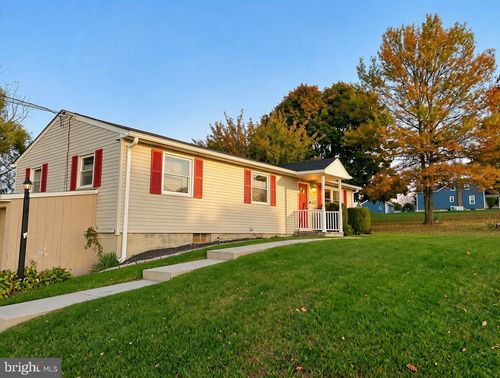 1719 Jefferson Rd, SPRING GROVE, PA, 17362-7511 | Card Image