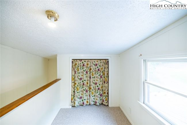 337 Pioneer Rdg, House other with 3 bedrooms, 2 bathrooms and null parking in Sparta NC | Image 22