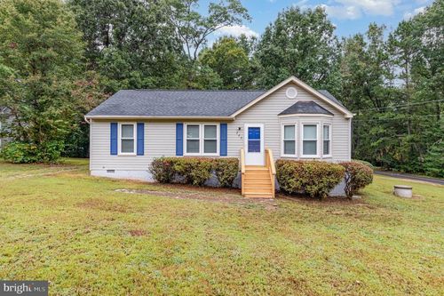 229 Estate Dr, Ruther Glen, VA, 22546-1513 | Card Image