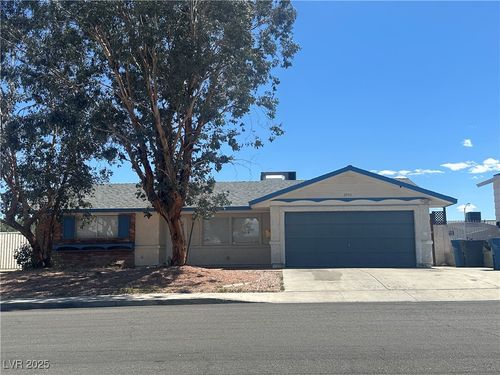 6905 Singing Dunes Ln, Las Vegas, NV, 89145-5331 | Card Image