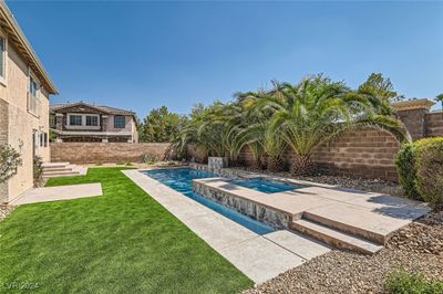 4327 Melrose Abbey Place, House other with 5 bedrooms, 3 bathrooms and null parking in Las Vegas NV | Image 2