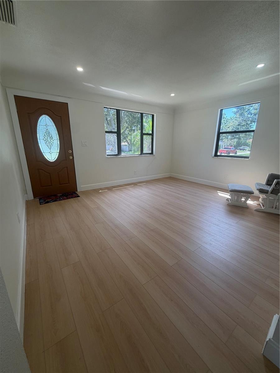 Residential Lease in ST PETERSBURG 3