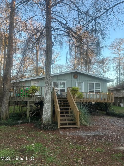 1932 Pascagoula River Road, Moss Point, MS, 39562 | Card Image