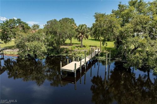 16520 Oakview Cir, ALVA, FL, 33920-3132 | Card Image