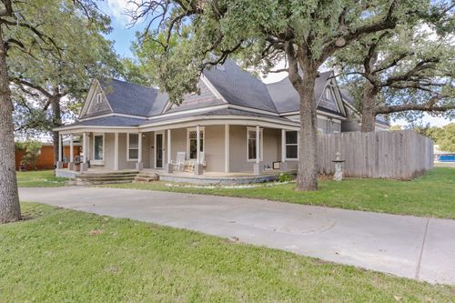 209 N Wickham St, Alvord, TX, 76225-5016 | Card Image