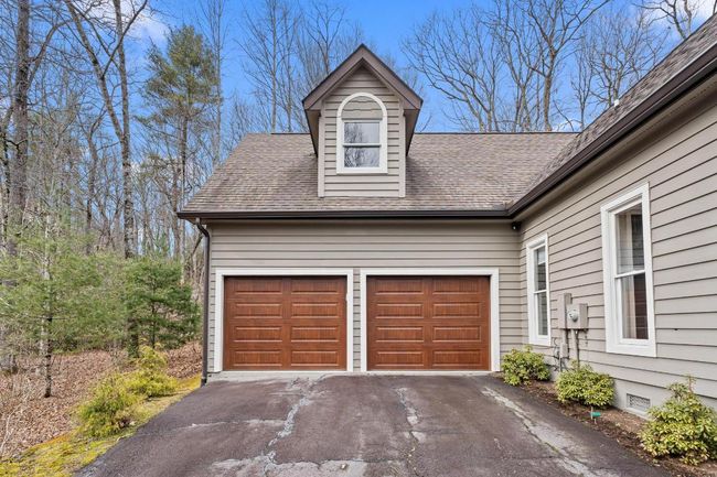 140 Lost Trl, House other with 3 bedrooms, 3 bathrooms and null parking in Highlands NC | Image 32