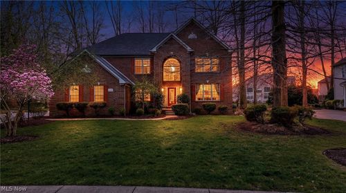 1542 Glen Lyon Dr, Westlake, OH, 44145-6830 | Card Image