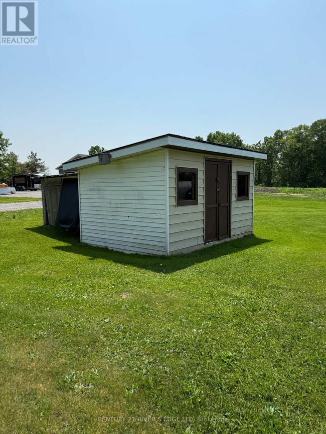 4022 County Rd, House other with 4 bedrooms, 1 bathrooms and 4 parking in Gananoque ON | Image 33