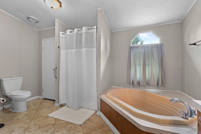 158 Ne 146 Th Ave, House other with 3 bedrooms, 2 bathrooms and 1 parking in OLD TOWN FL | Image 24