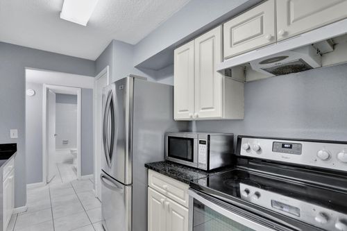 610-899 Riverside Drive, Coral Springs, FL, 33071 | Card Image