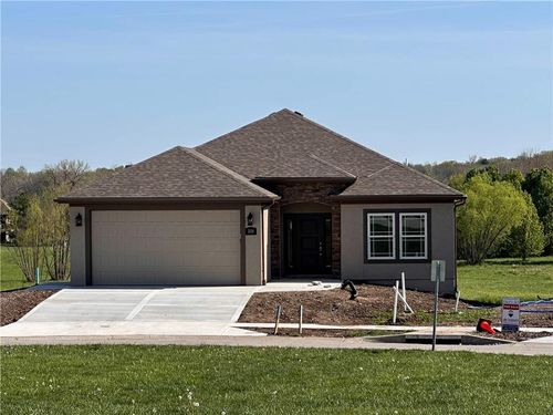 2123 Greenfield Pt, Kearney, MO, 64060-7682 | Card Image