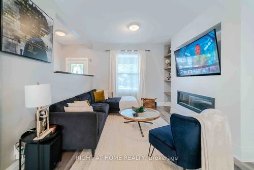189 Lottridge St, Hamilton, ON, L8L6V6 | Card Image