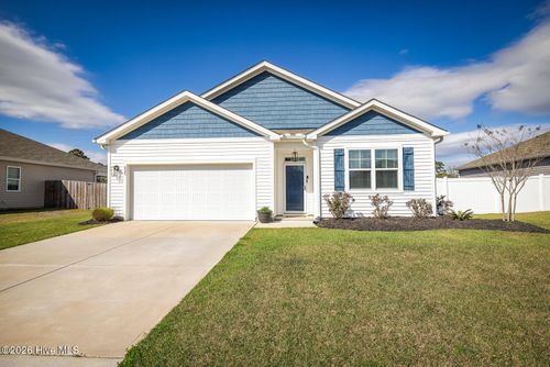 825 Delta Ct, Wilmington, NC, 28401-1701 | Card Image