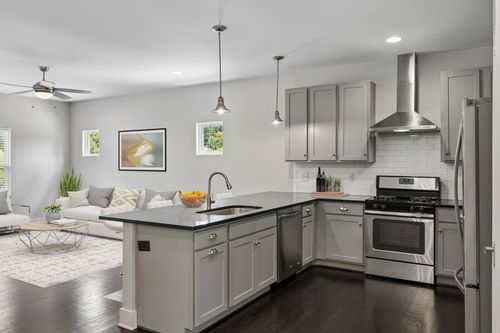 906 Smiley St, Nashville, TN, 37206-4182 | Card Image