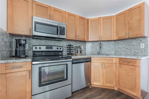 406-3301 Spanish Moss Ter, Lauderhill, FL, 33319-5004 | Card Image