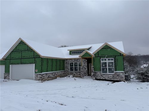 136 Huckleberry Rd, Indiana, PA, 15701-6013 | Card Image