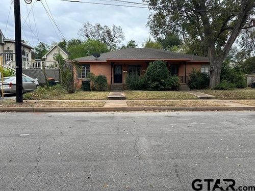 330 W Charnwood St, Tyler, TX, 75701-1658 | Card Image