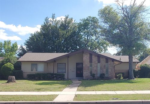 2307 Luau St, Mesquite, TX, 75150-3825 | Card Image