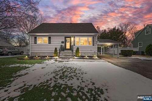 46 Barbara Dr, Pompton Lakes, NJ, 07442-1129 | Card Image